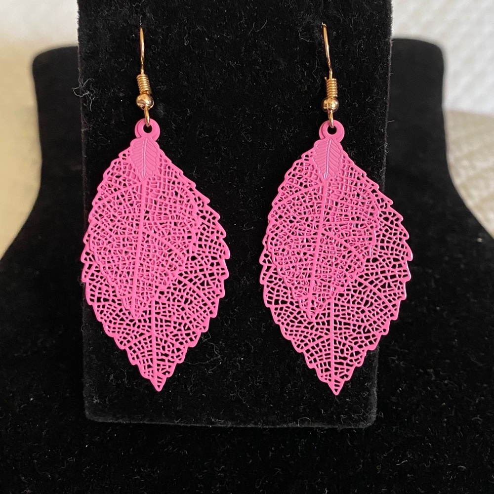 2 PINK LEAVES DANGLING from GOLD TONE FISHHOOKS